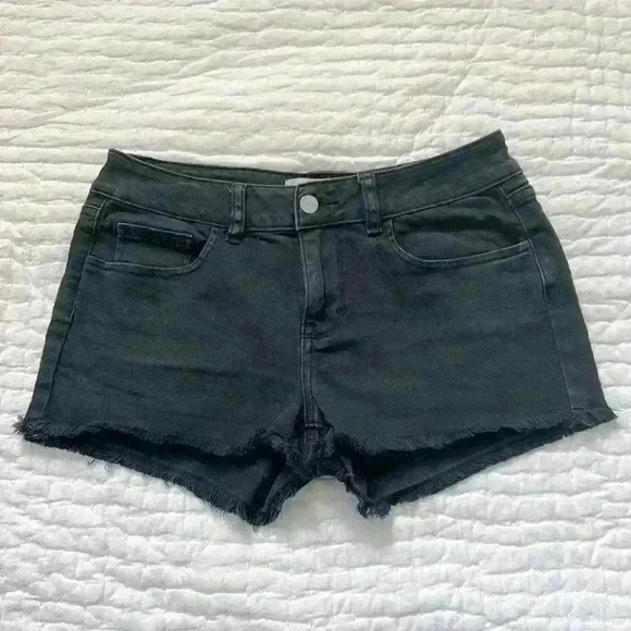 PINK Victoria's Secret Pants - ✨Brand New PINK black shorts✨❤️